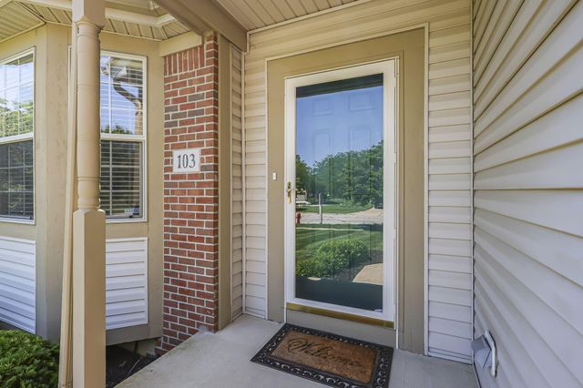 103 Trail East SW, Etna, OH 43062