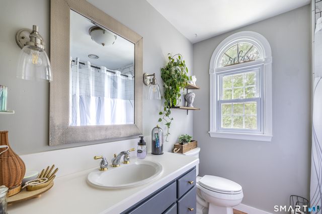 195 Luanne Road, Stratford, CT 06614
