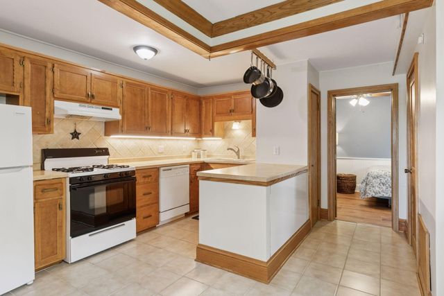 383 Grand Avenue 9, Saint Paul, MN 55102