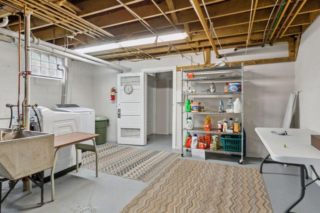 383 Grand Avenue 9, Saint Paul, MN 55102