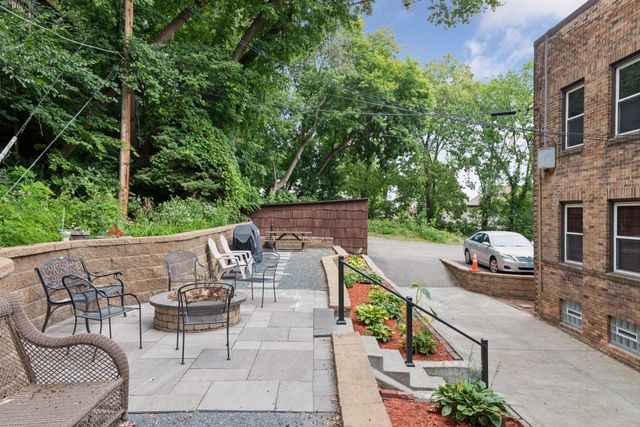 383 Grand Avenue 9, Saint Paul, MN 55102