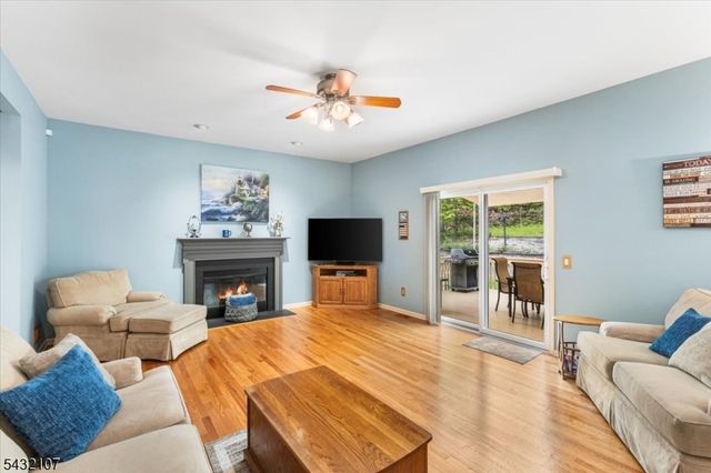 15 Upper Plateau Dr, Vernon Twp., NJ 07462