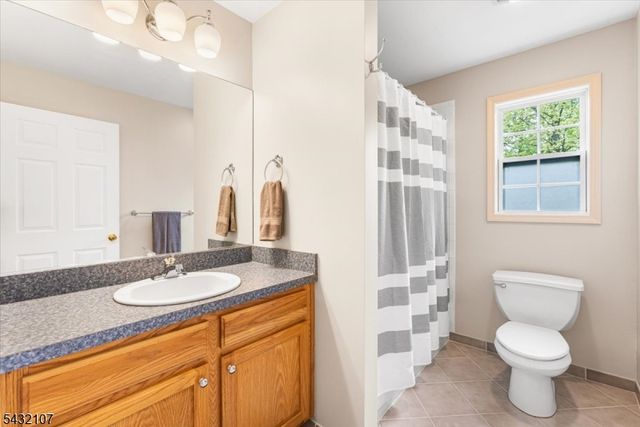 15 Upper Plateau Dr, Vernon Twp., NJ 07462