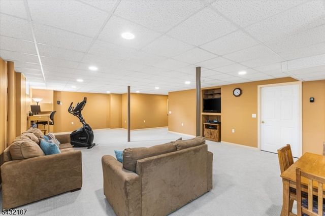 15 Upper Plateau Dr, Vernon Twp., NJ 07462