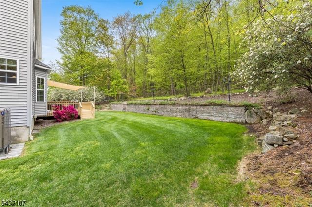 15 Upper Plateau Dr, Vernon Twp., NJ 07462
