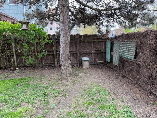 743 Spruce Avenue, Niagara Falls, NY 14301