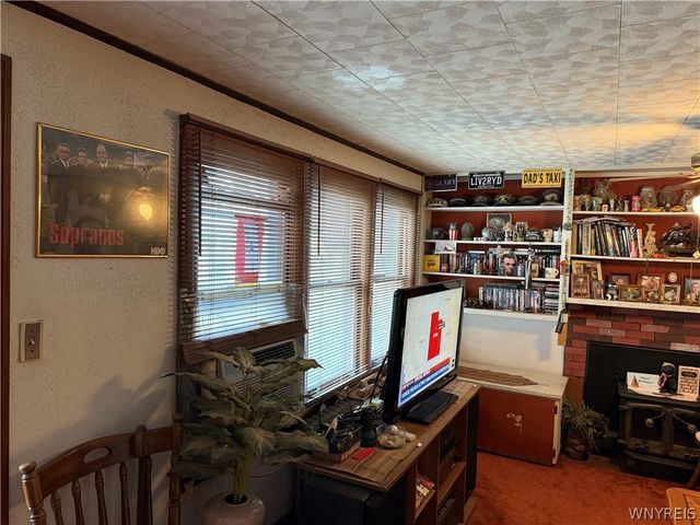 743 Spruce Avenue, Niagara Falls, NY 14301