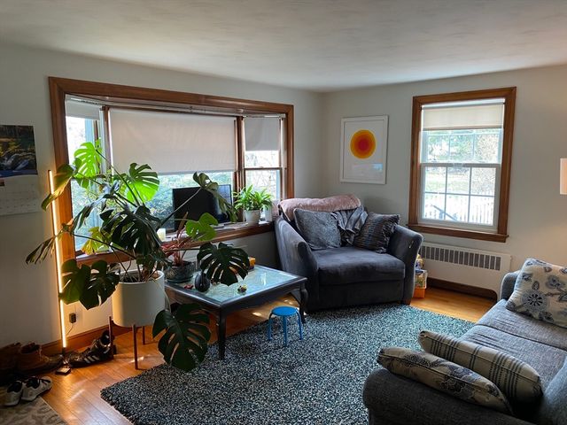 11 Woodbury Street, Arlington, MA 02476