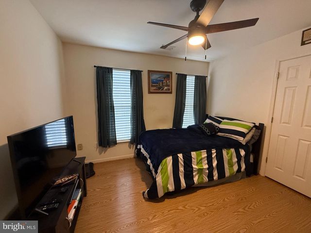 43569 YORKSHIRE CT, Ashburn, VA 20147