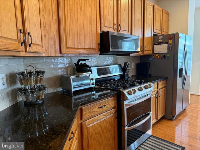 43569 YORKSHIRE CT, Ashburn, VA 20147