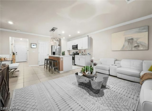 15380 Wildflower CIR, Naples, FL 34119