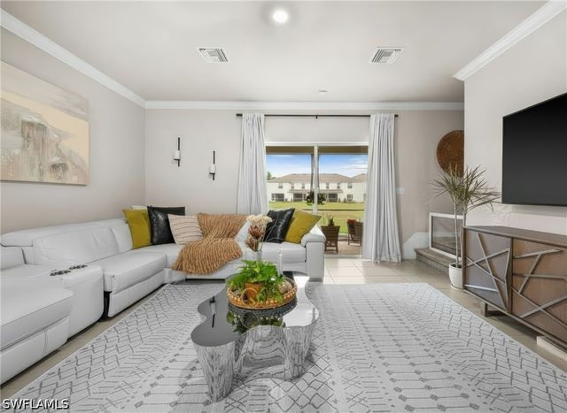 15380 Wildflower CIR, Naples, FL 34119