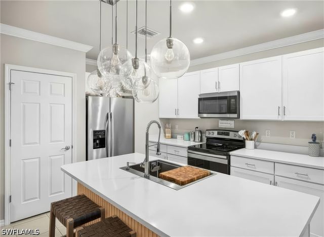 15380 Wildflower CIR, Naples, FL 34119