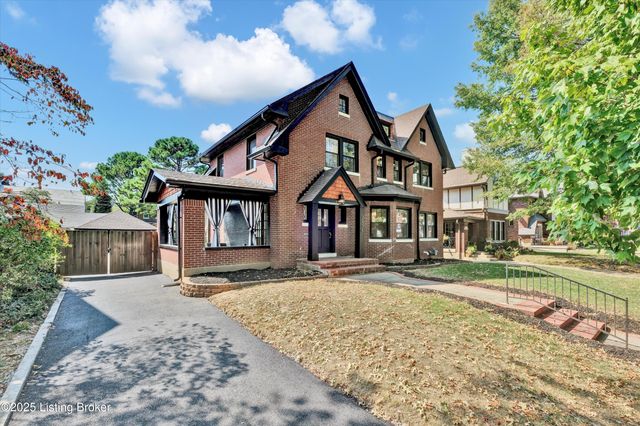 2436 Broadmeade Rd, Louisville, KY 40205