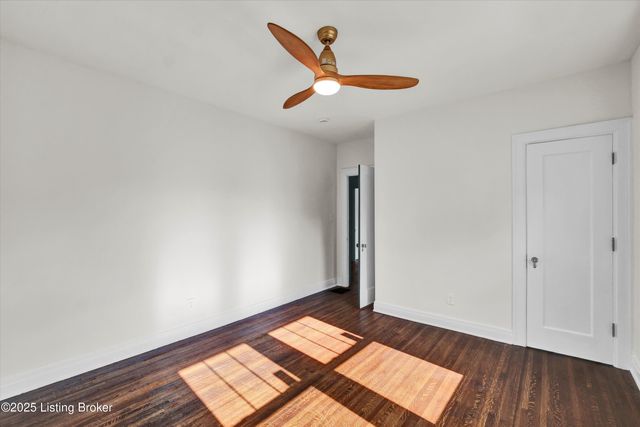 2436 Broadmeade Rd, Louisville, KY 40205