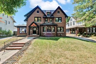 2436 Broadmeade Rd, Louisville, KY 40205