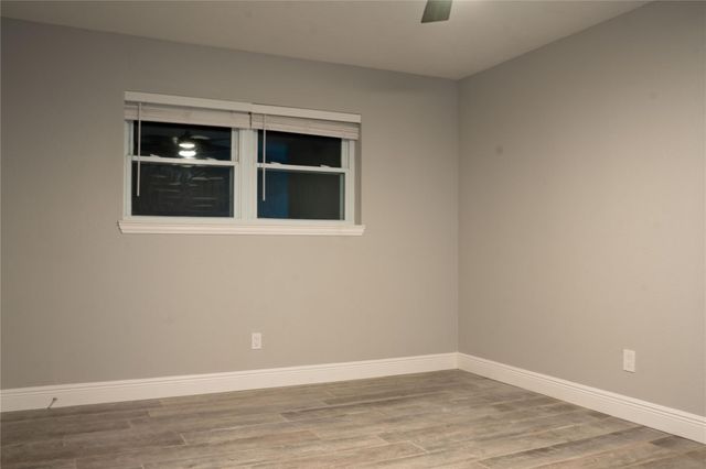 2921 Oak Drive, Dickinson, TX 77539