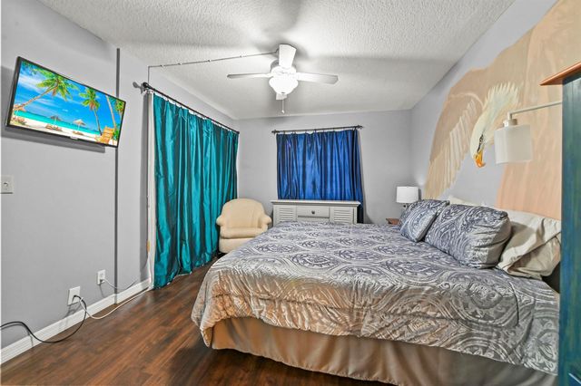 308 Golfview Road 101, North Palm Beach, FL 33408