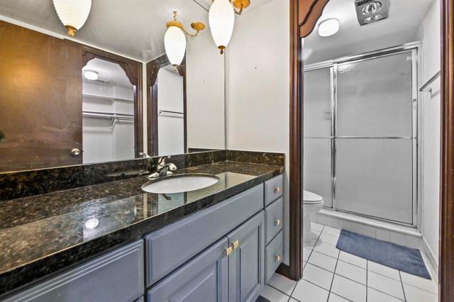 308 Golfview Road 101, North Palm Beach, FL 33408