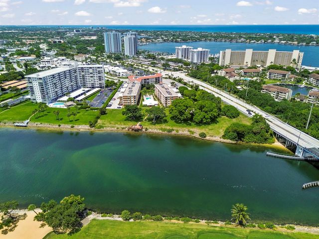 308 Golfview Road 101, North Palm Beach, FL 33408