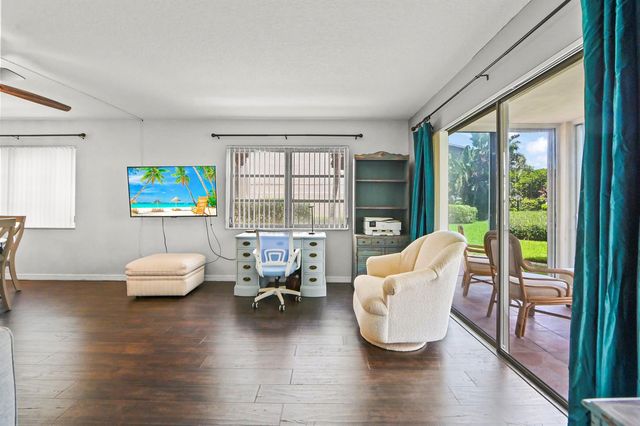 308 Golfview Road 101, North Palm Beach, FL 33408