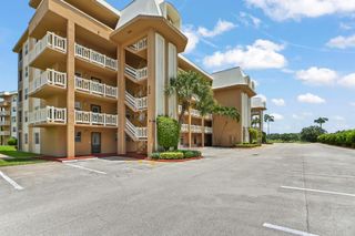 308 Golfview Road 101, North Palm Beach, FL 33408
