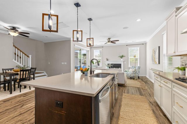 2073 Kemmerlin Street, Johns Island, SC 29455