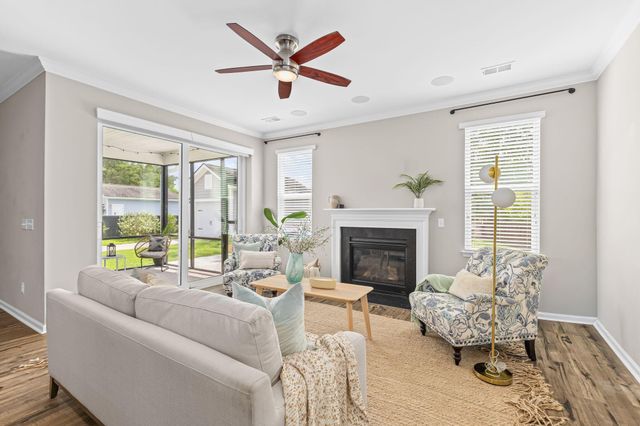 2073 Kemmerlin Street, Johns Island, SC 29455