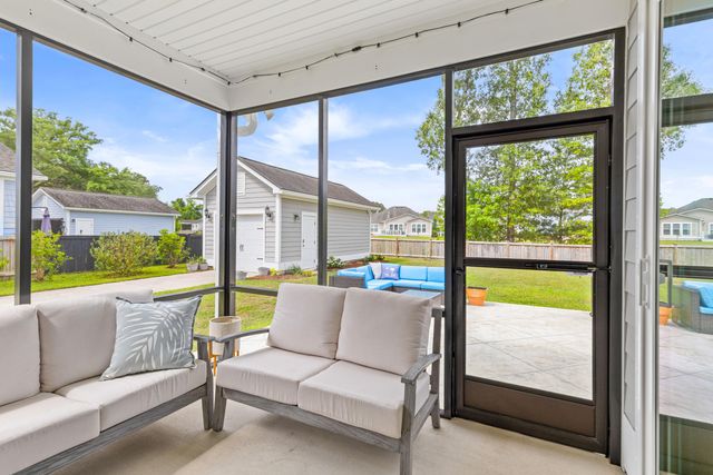 2073 Kemmerlin Street, Johns Island, SC 29455