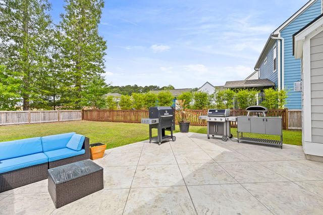 2073 Kemmerlin Street, Johns Island, SC 29455