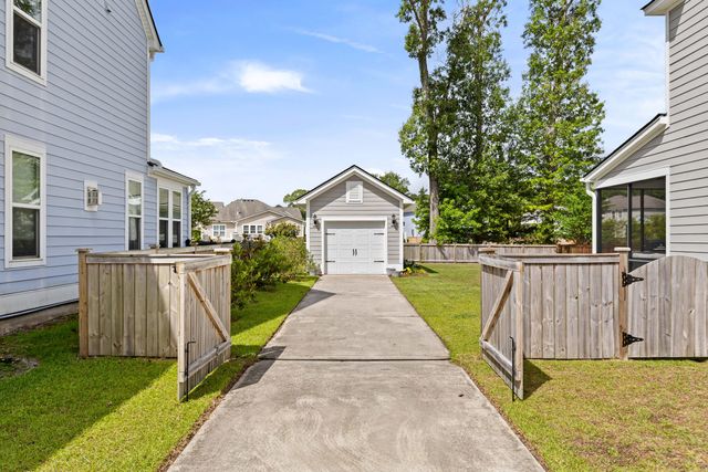 2073 Kemmerlin Street, Johns Island, SC 29455