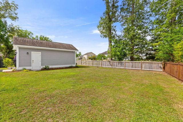 2073 Kemmerlin Street, Johns Island, SC 29455