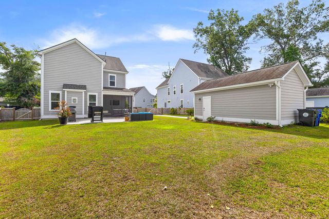 2073 Kemmerlin Street, Johns Island, SC 29455