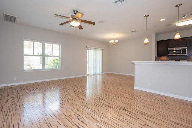 1620 Bryant DR 103, Round Rock, TX 78664