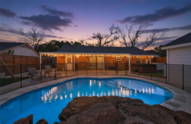 4303 Marlborough Drive, Houston, TX 77092