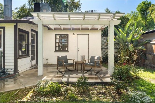 3623 Arlington Ave, Riverside, CA 92506