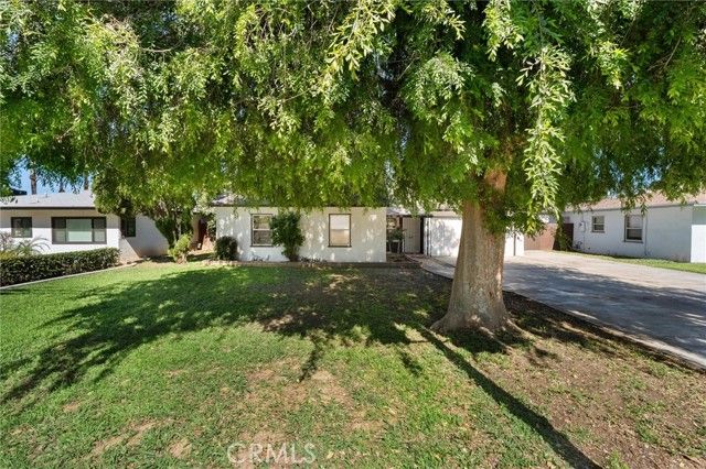 3623 Arlington Ave, Riverside, CA 92506