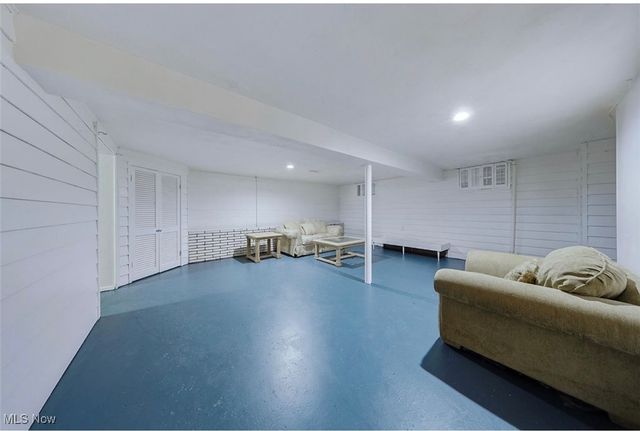 4876 Monticello Boulevard, Richmond Heights, OH 44143