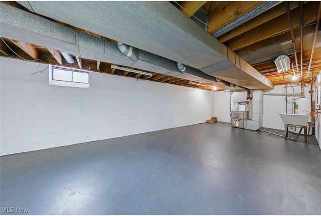 4876 Monticello Boulevard, Richmond Heights, OH 44143