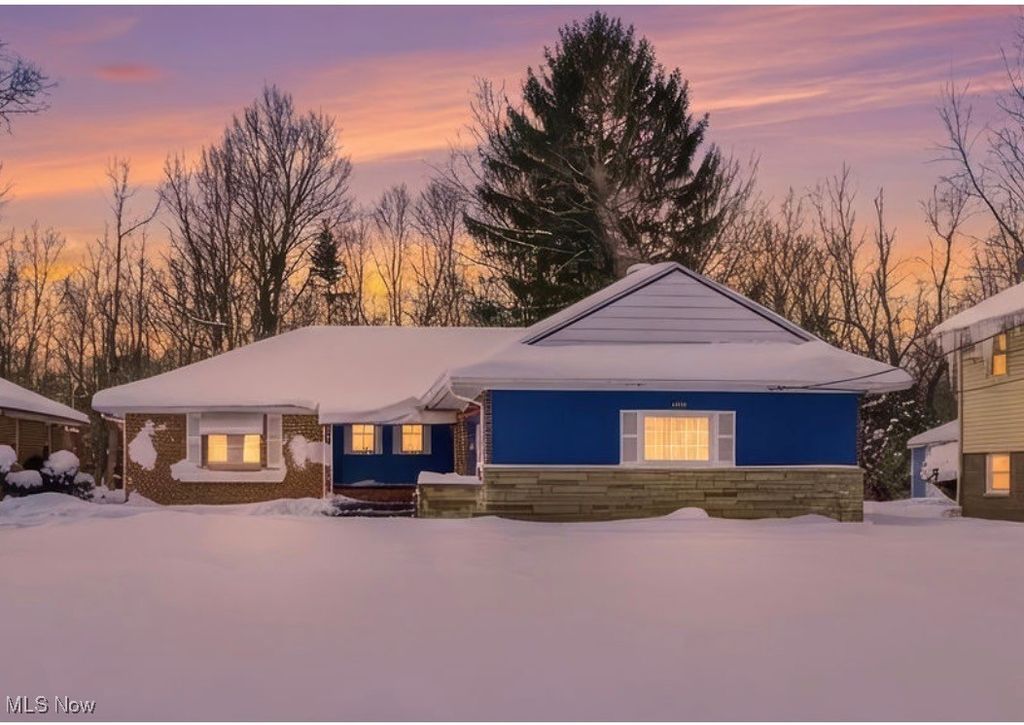 4876 Monticello Boulevard, Richmond Heights, OH 44143