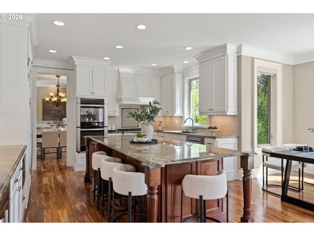 13056 KNAUS Rd, Lake Oswego, OR 97034