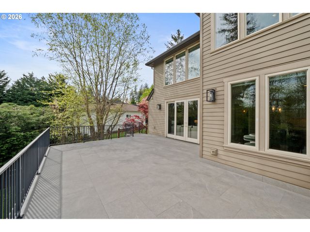 13056 KNAUS Rd, Lake Oswego, OR 97034