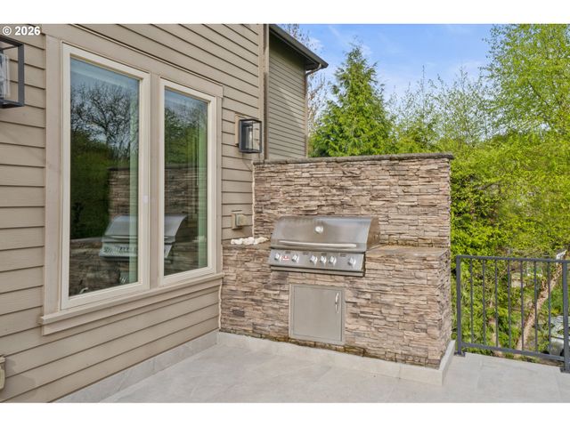 13056 KNAUS Rd, Lake Oswego, OR 97034