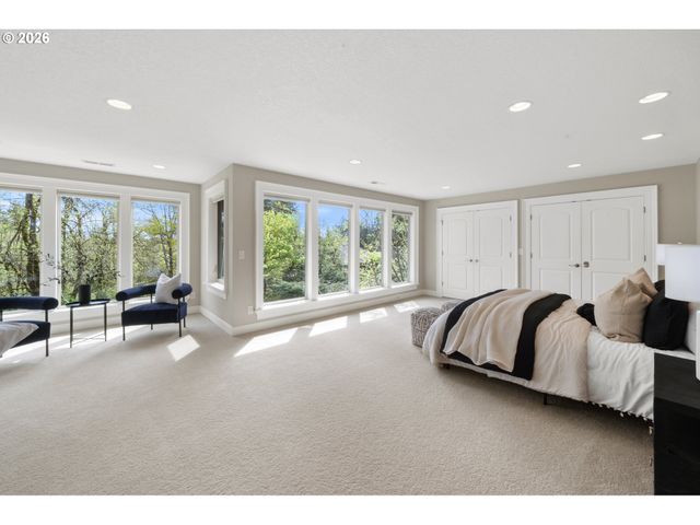 13056 KNAUS Rd, Lake Oswego, OR 97034