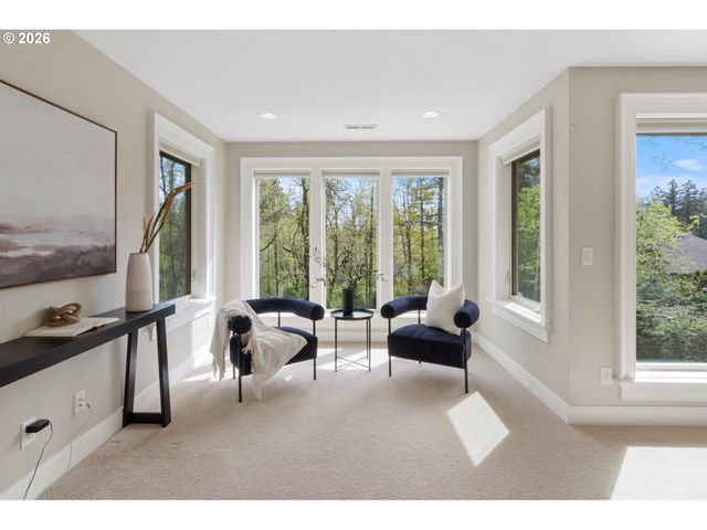 13056 KNAUS Rd, Lake Oswego, OR 97034