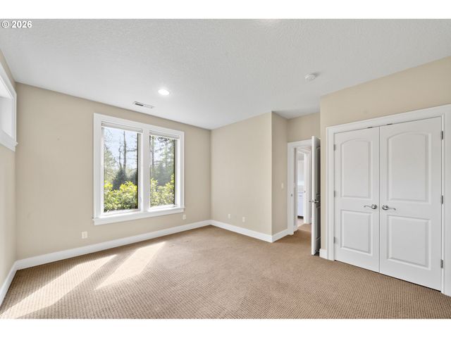 13056 KNAUS Rd, Lake Oswego, OR 97034