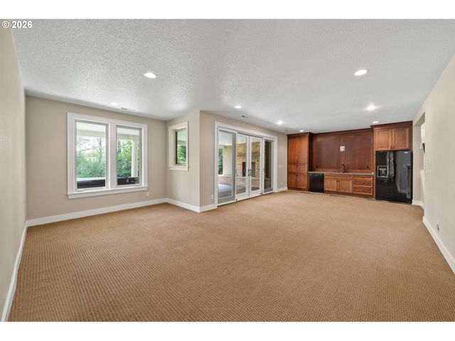 13056 KNAUS Rd, Lake Oswego, OR 97034