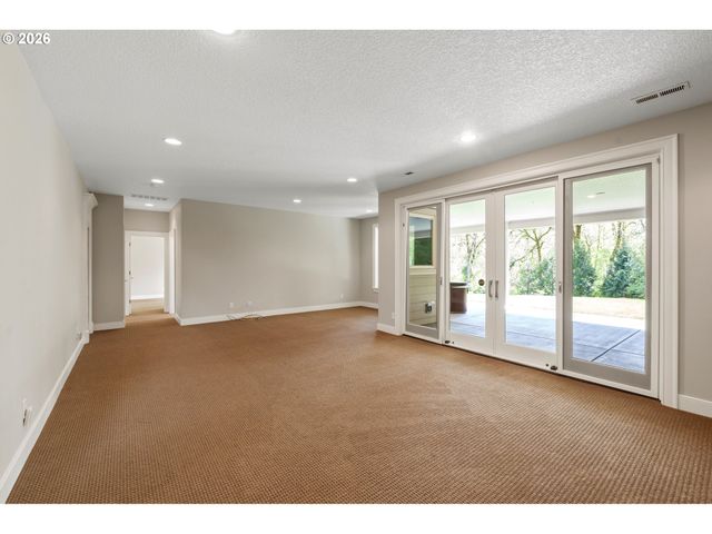 13056 KNAUS Rd, Lake Oswego, OR 97034