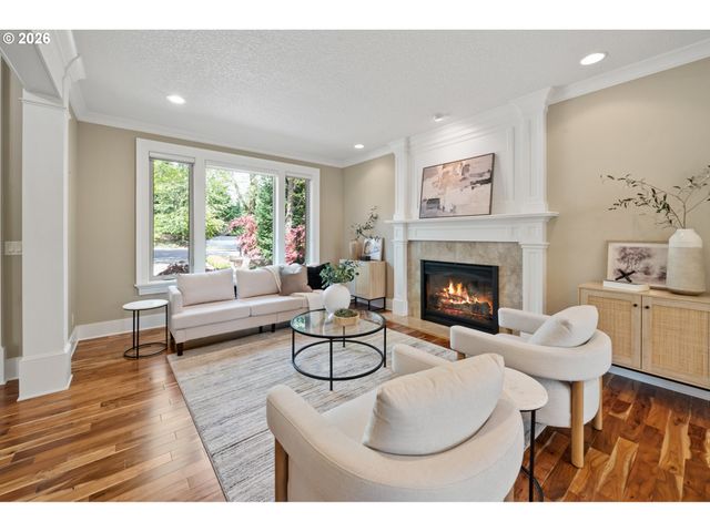 13056 KNAUS Rd, Lake Oswego, OR 97034