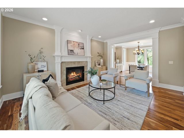 13056 KNAUS Rd, Lake Oswego, OR 97034